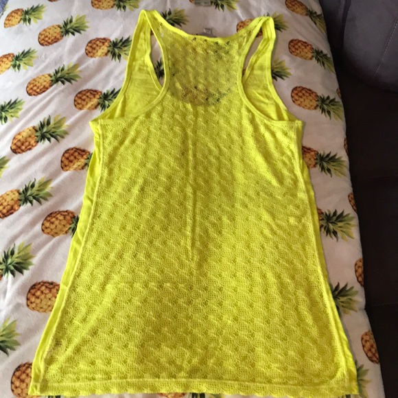 Yellow tank top with lace back - Picture 3 of 4